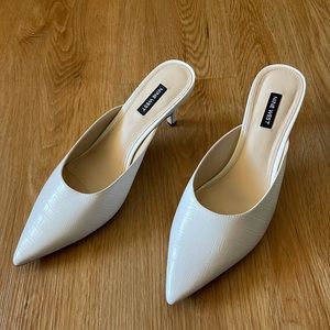 Brand new white heels size 10 nine west